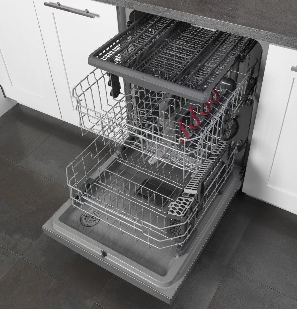Ge Appliances GDF630PMMES Ge® Front Control With Plastic Interior Dishwasher With Sanitize Cycle & Dry Boost