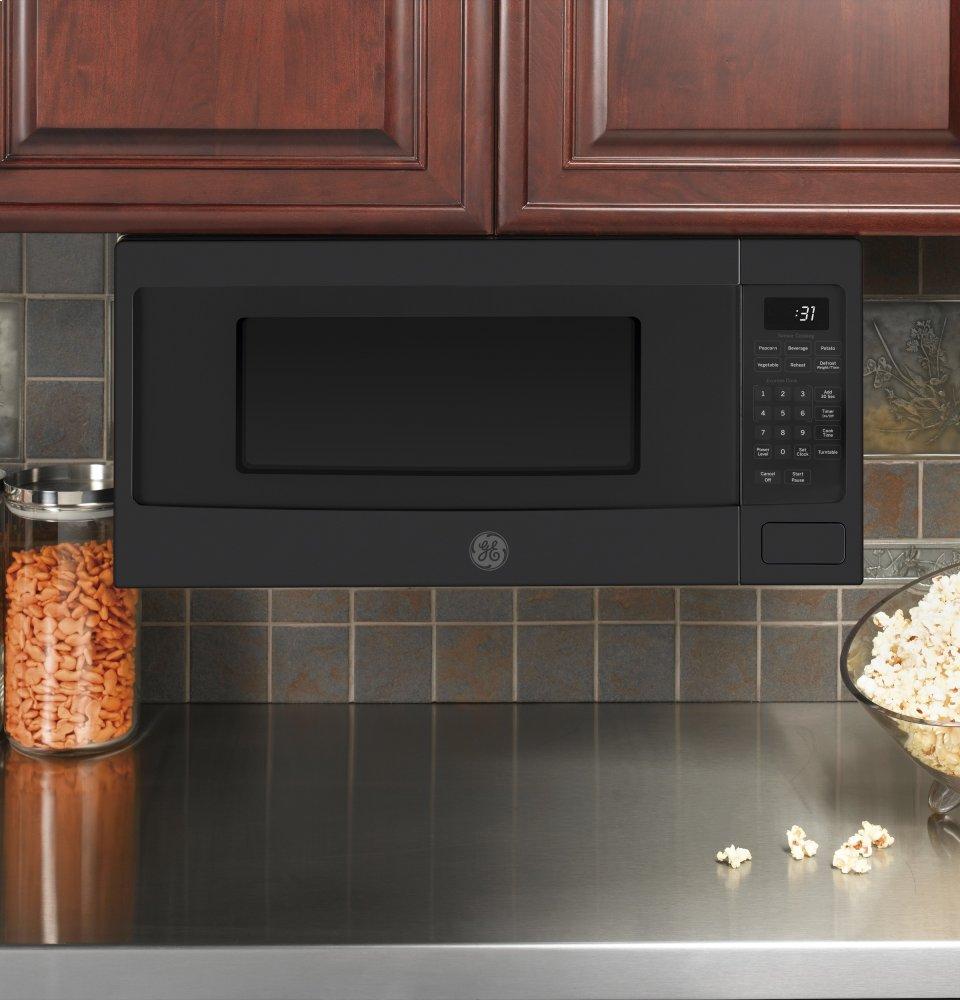 Ge Appliances PEM31FMDS Ge Profile™ 1.1 Cu. Ft. Countertop Microwave Oven