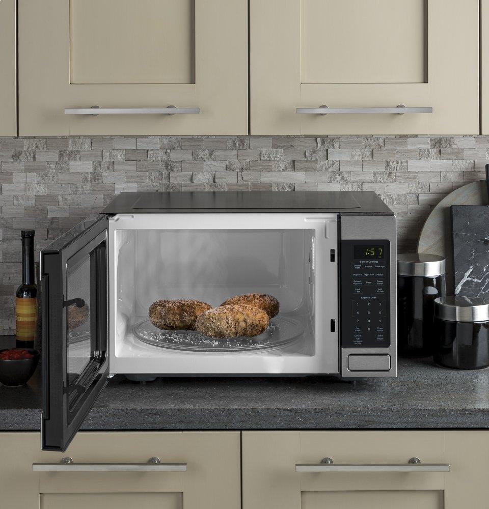 Ge Appliances JES1657SMSS Ge® 1.6 Cu. Ft. Countertop Microwave Oven