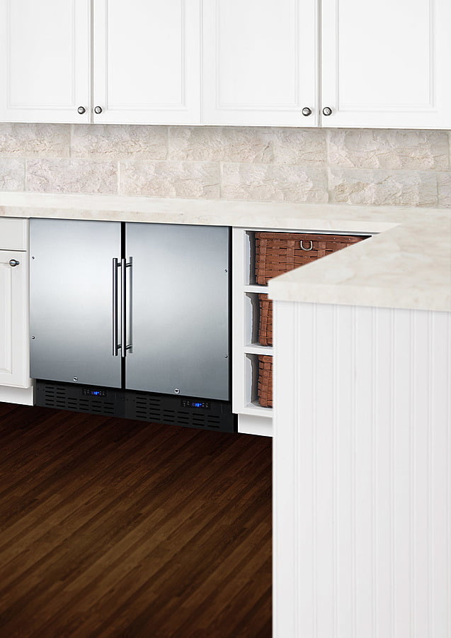 Summit BIM18SS 18" 8 Lb. Drain-Free Icemaker
