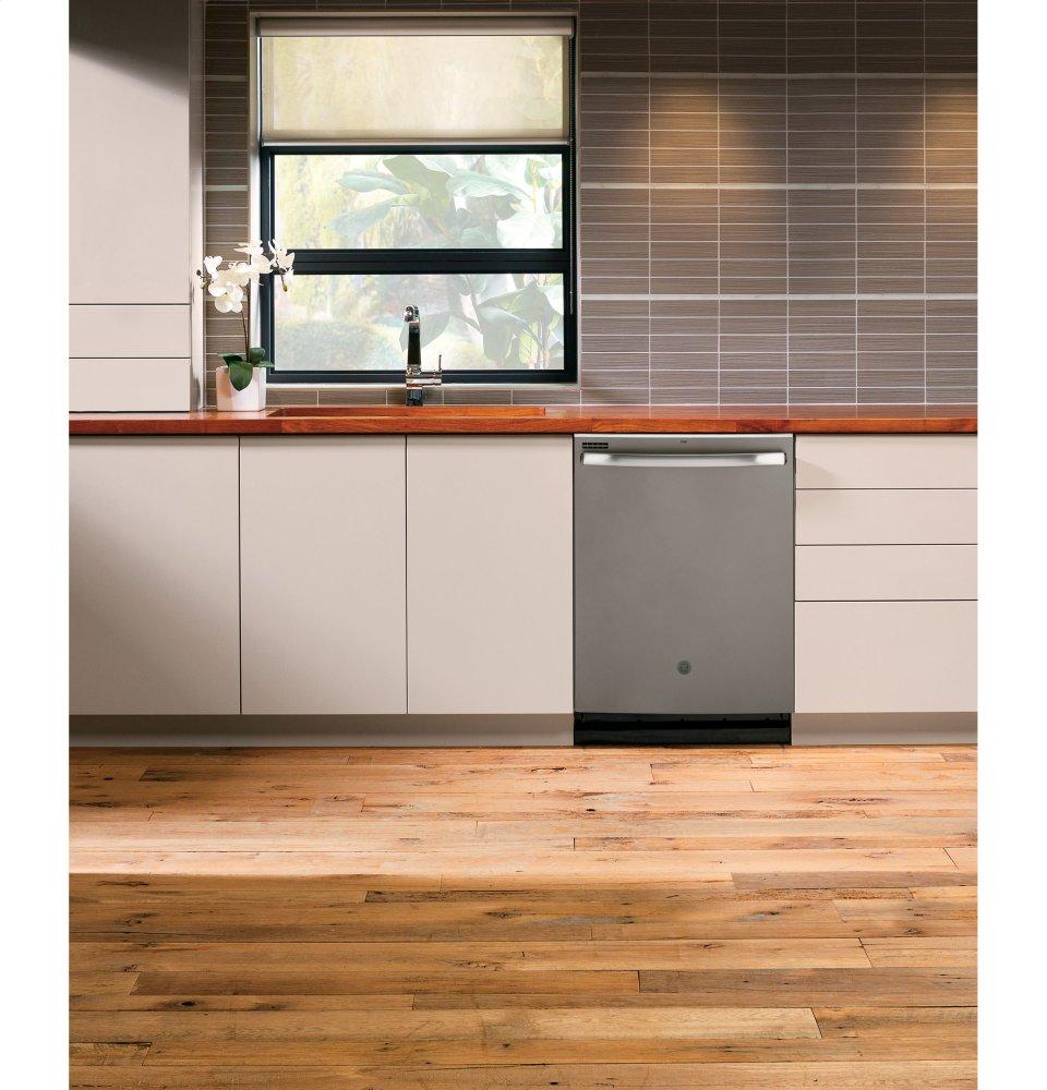 Ge Appliances GDT605PMMES Ge® Top Control With Plastic Interior Dishwasher With Sanitize Cycle & Dry Boost