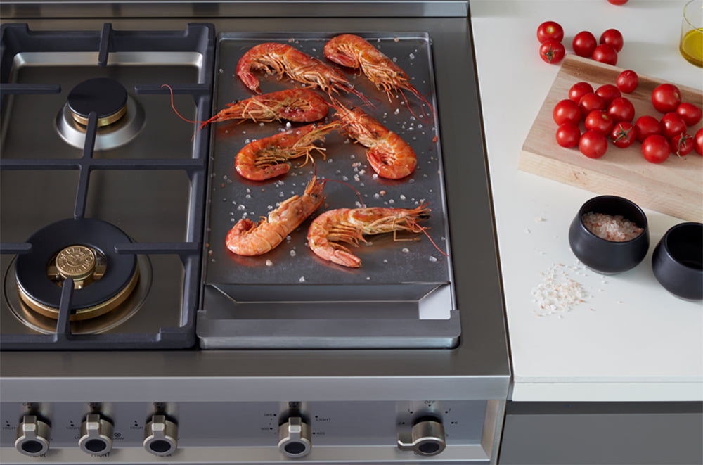 Bertazzoni PROF486GGASXTLP 48" Professional Series Range - Gas Oven - 6 Brass Burners + Griddle - Lp Version