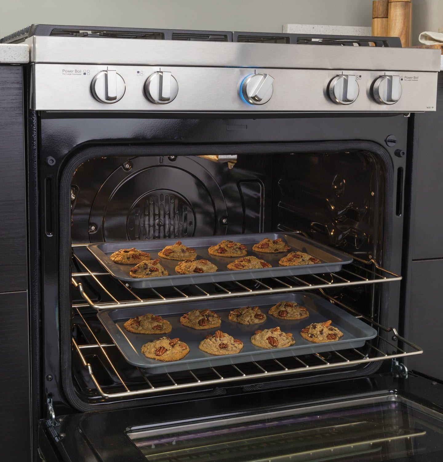 Haier QGSS740RNSS 30" Smart Slide-In Gas Range With Convection