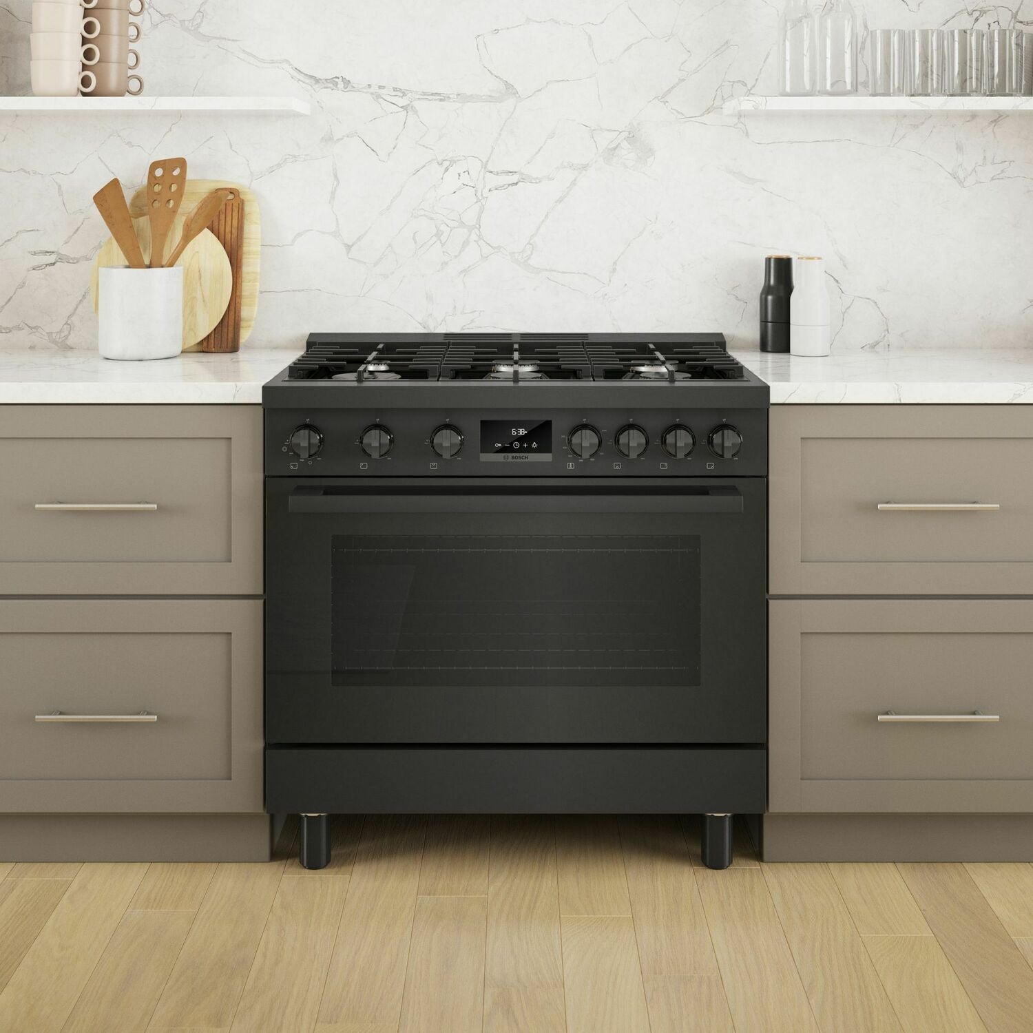 Bosch HDS8645U 800 Series Dual Fuel Freestanding Range 36'' Black Stainless Steel Hds8645U