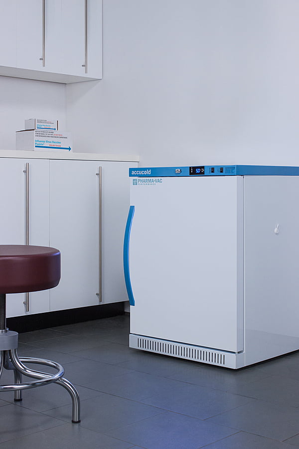 Summit ARS6PV Performance Series Pharma-Vac 6 Cu.Ft. Freestanding Ada Height All-Refrigerator For Vaccine Storage, With Antimicrobial Silver-Ion Handle