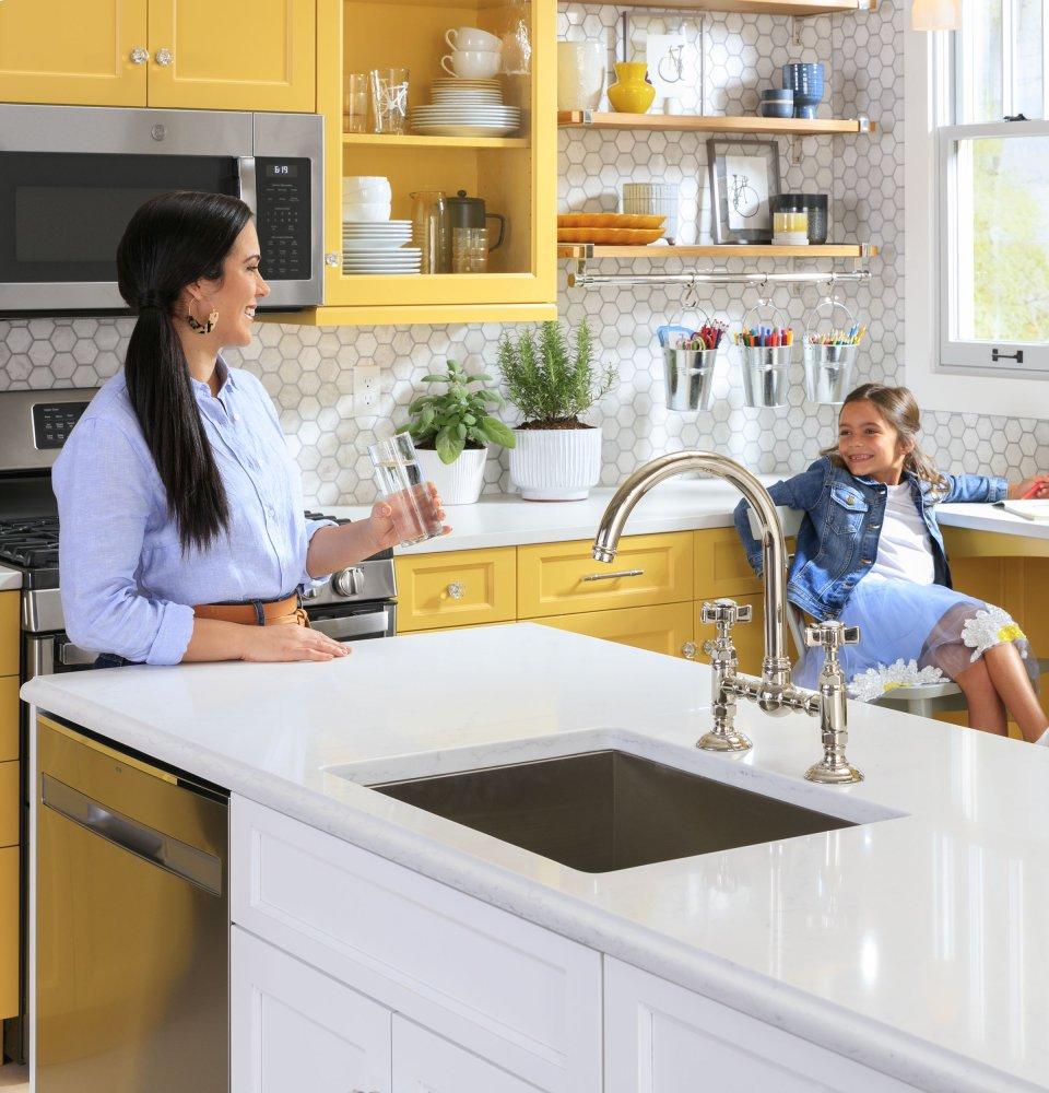 Ge Appliances JVM6175YKFS Ge® 1.7 Cu. Ft. Over-The-Range Sensor Fingerprint Resistant Microwave Oven