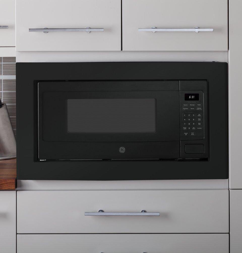 Ge Appliances PEM31DFBB Ge Profile™ 1.1 Cu. Ft. Countertop Microwave Oven