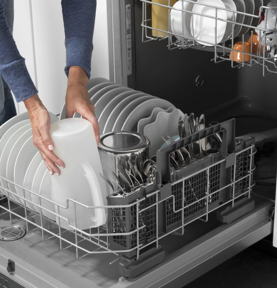 Ge Appliances GDF630PSMSS Ge® Front Control With Plastic Interior Dishwasher With Sanitize Cycle & Dry Boost