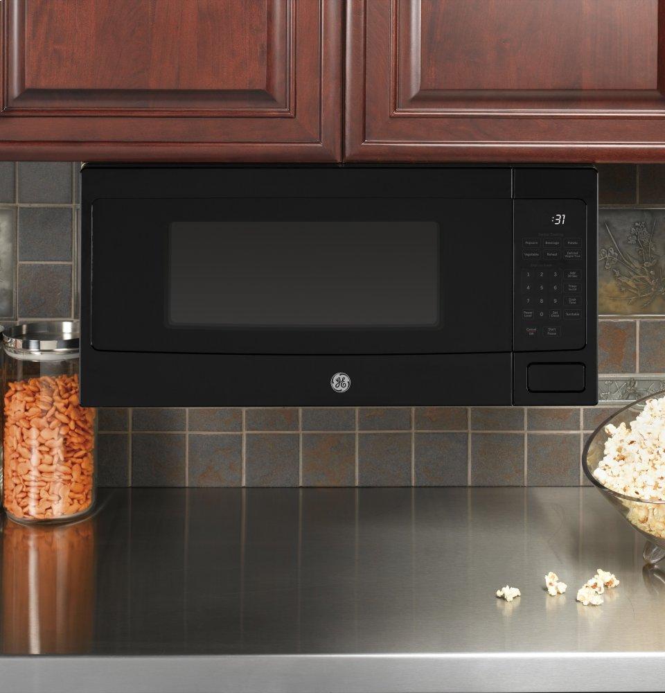 Ge Appliances PEM31DFBB Ge Profile™ 1.1 Cu. Ft. Countertop Microwave Oven