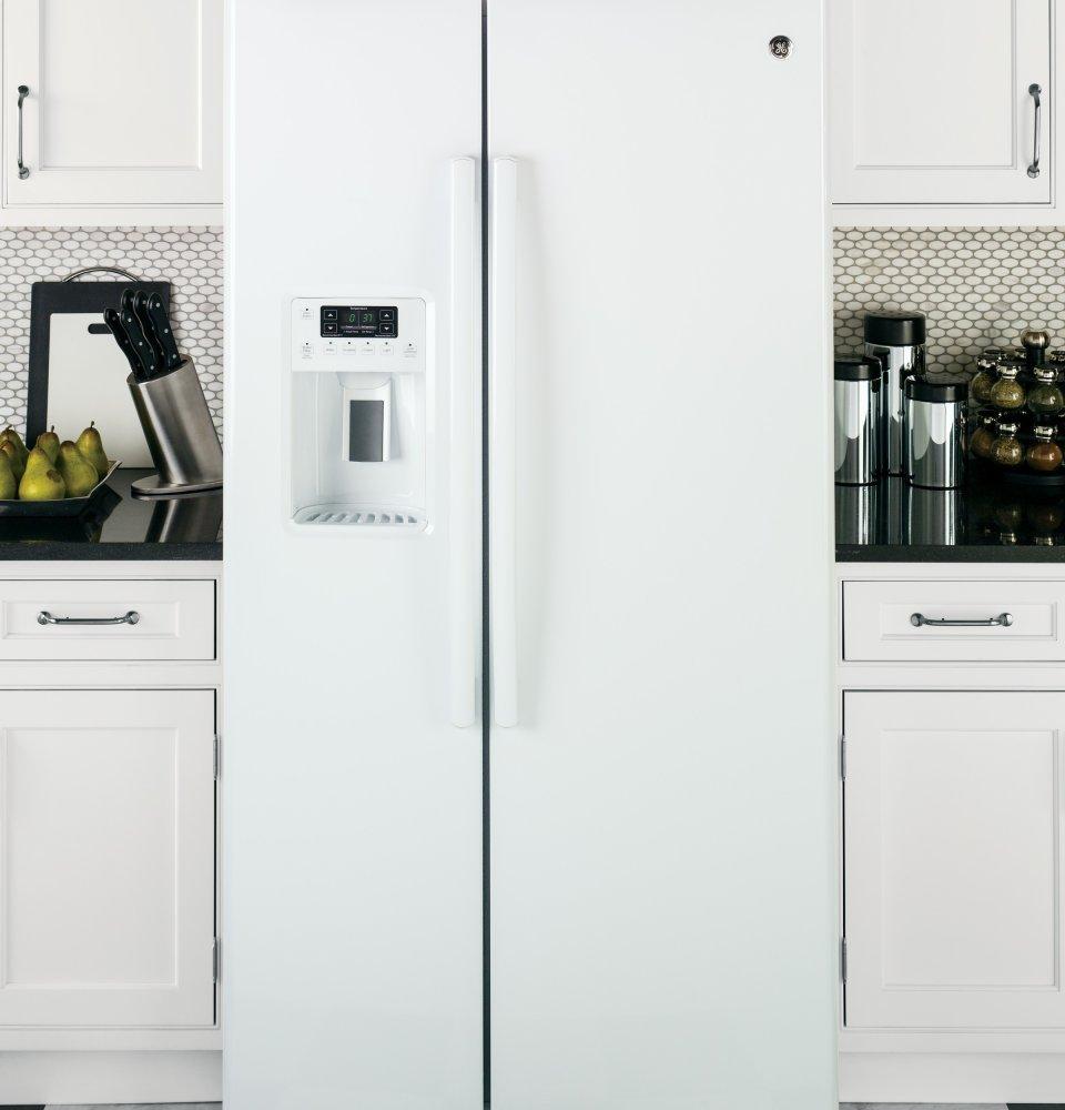 Ge Appliances GSS25GGHWW Ge® 25.3 Cu. Ft. Side-By-Side Refrigerator