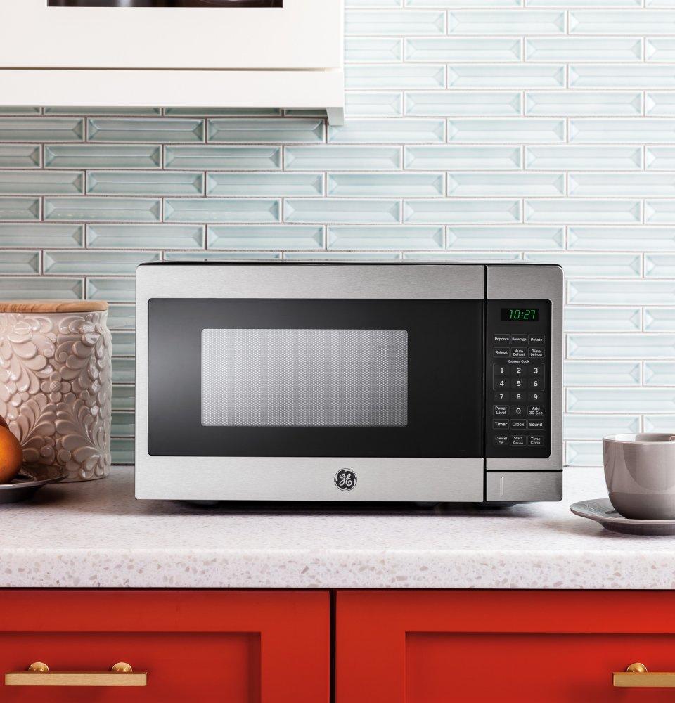 Ge Appliances JES1072SHSS Ge® 0.7 Cu. Ft. Capacity Countertop Microwave Oven