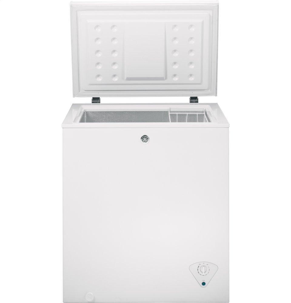 Ge Appliances FCM5SKWW Ge® 5.0 Cu. Ft. Manual Defrost Chest Freezer