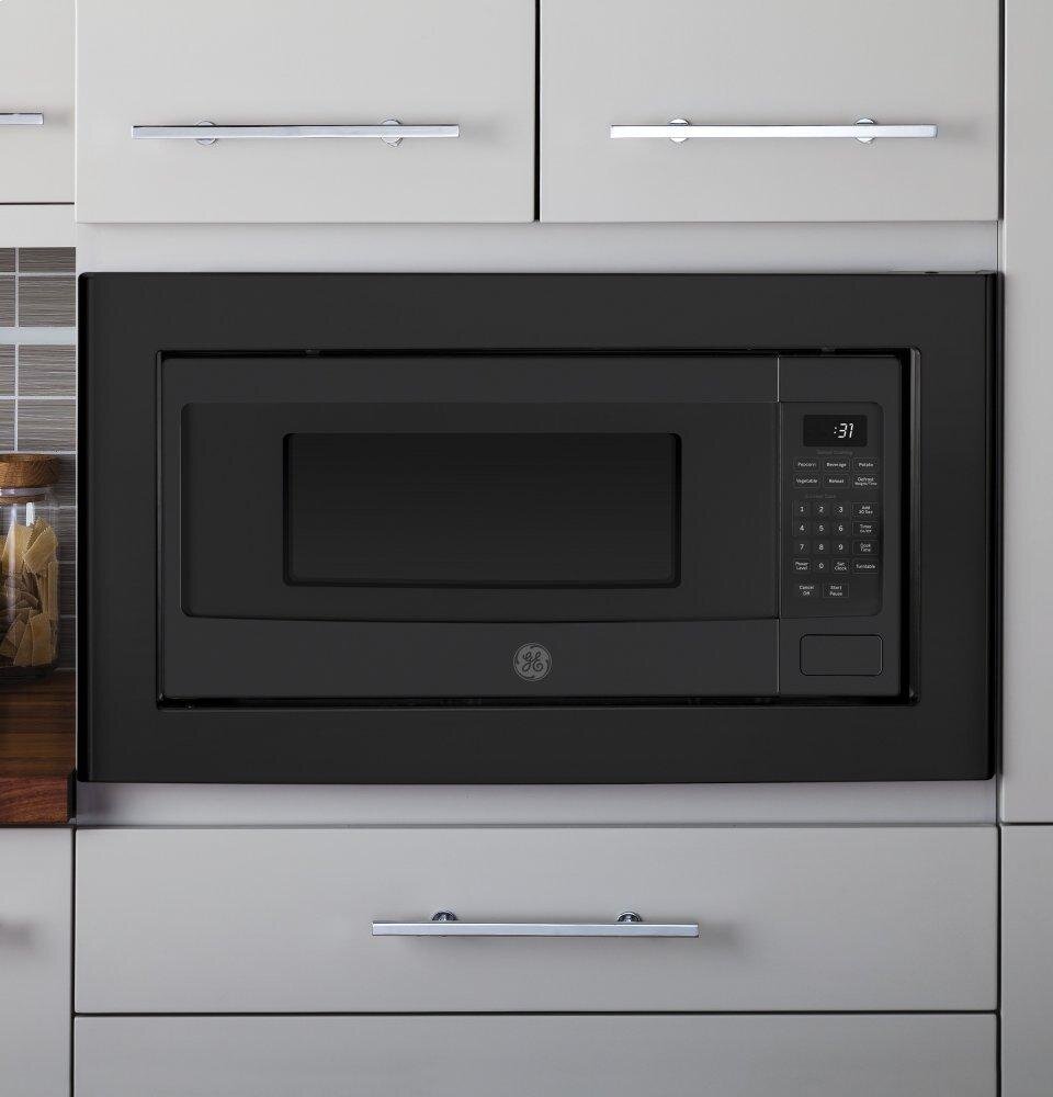 Ge Appliances PEM31FMDS Ge Profile™ 1.1 Cu. Ft. Countertop Microwave Oven
