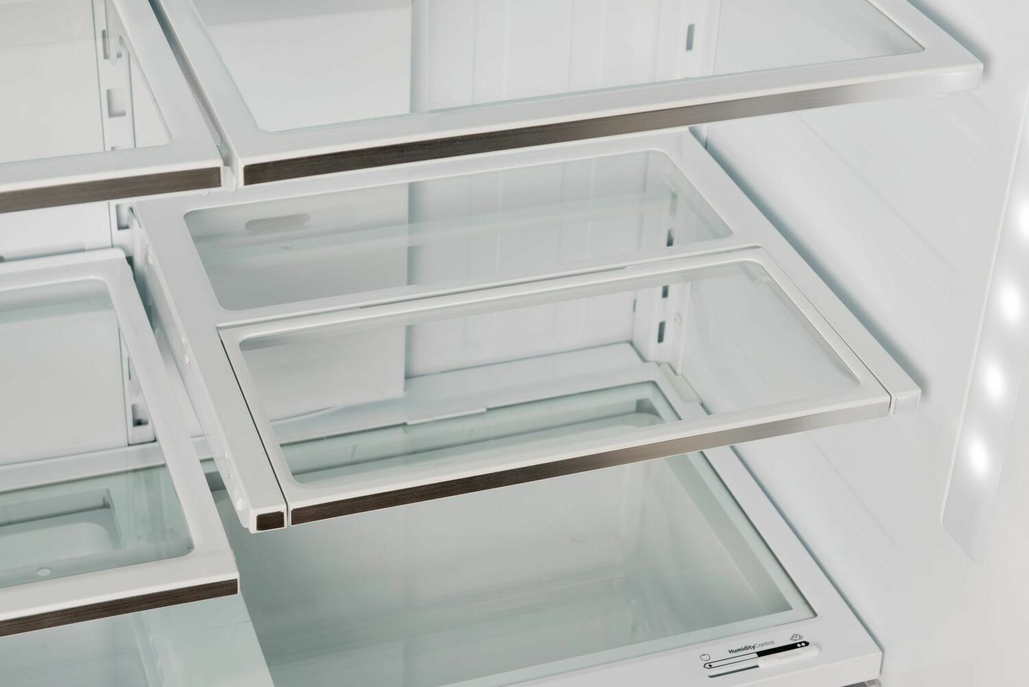 Bosch B21CT80SNS 800 Series French Door Bottom Mount Refrigerator 36'' Easy Clean Stainless Steel B21Ct80Sns