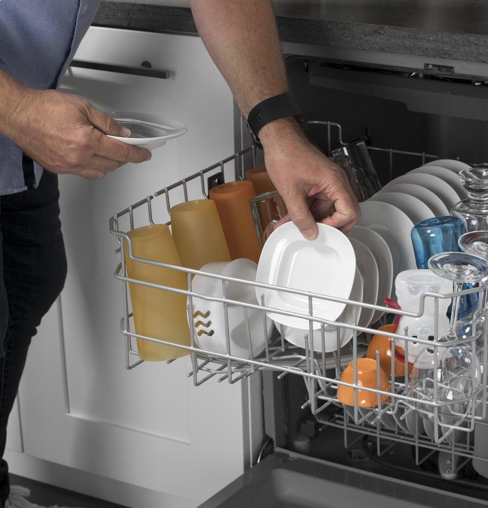 Ge Appliances GDF630PMMES Ge® Front Control With Plastic Interior Dishwasher With Sanitize Cycle & Dry Boost