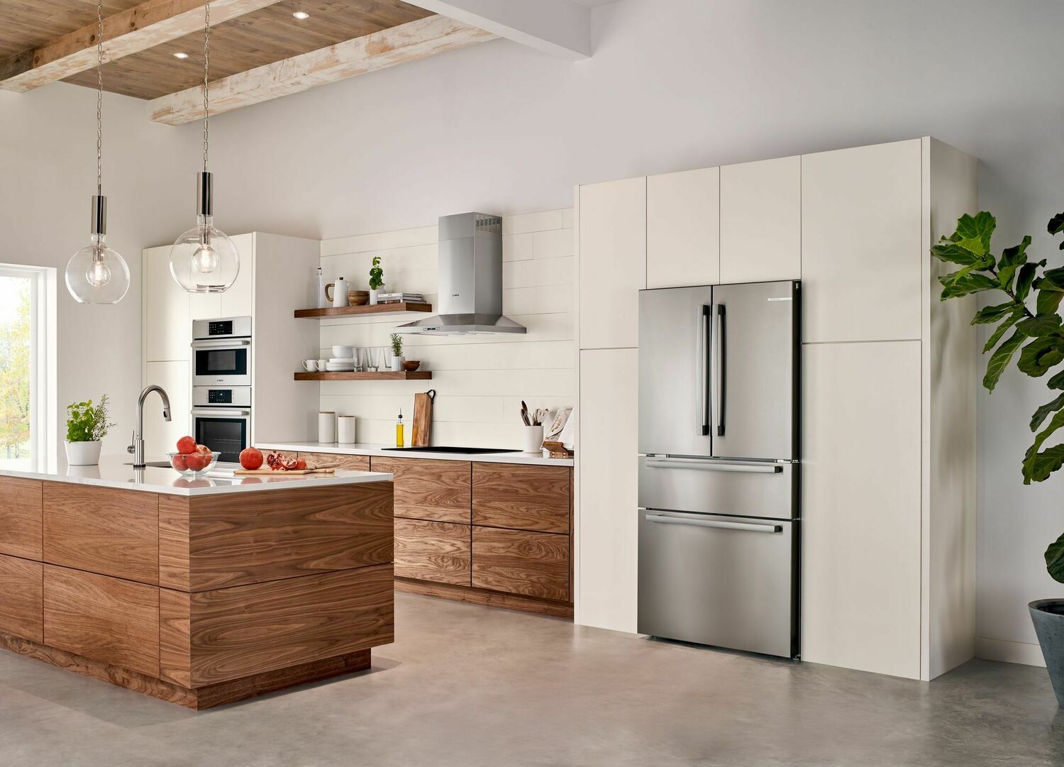 Bosch B36CL80SNS 800 Series French Door Bottom Mount Refrigerator 36'' Easy Clean Stainless Steel B36Cl80Sns
