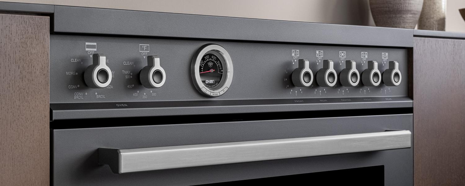 Bertazzoni PRO365ICFEPROT 36 Inch Induction Range, 5 Heating Zones And Cast Iron Griddle, Electric Self-Clean Oven Rosso