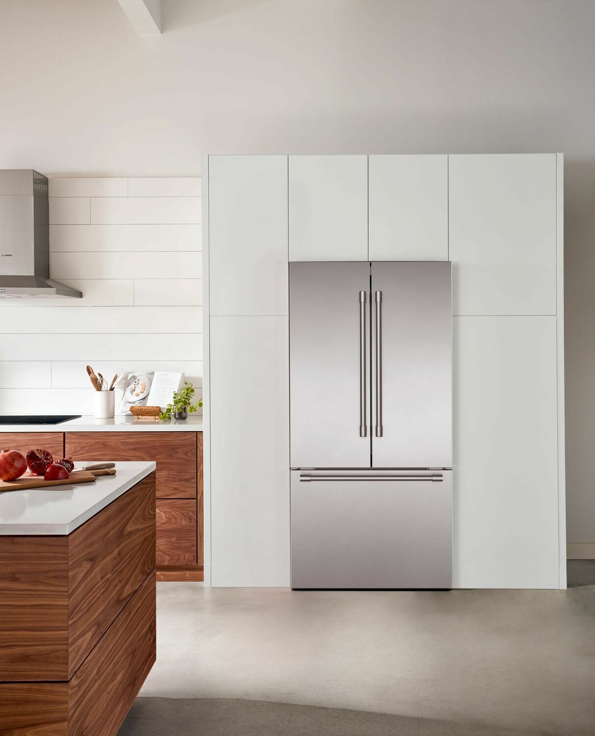 Bosch B36CT81SNS 800 Series French Door Bottom Mount Refrigerator 36'' Easy Clean Stainless Steel B36Ct81Sns