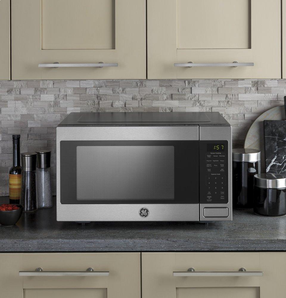 Ge Appliances JES1657SMSS Ge® 1.6 Cu. Ft. Countertop Microwave Oven